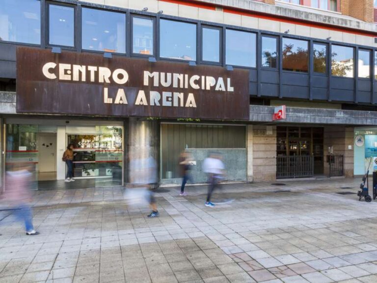 68. CMI LA ARENA