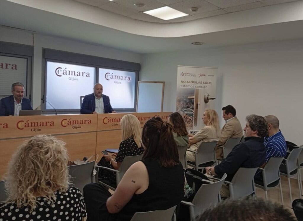 El Ayuntamiento estudiará ajustes en el programa Gijón Confía Alquilando para aumentar la captación de viviendas