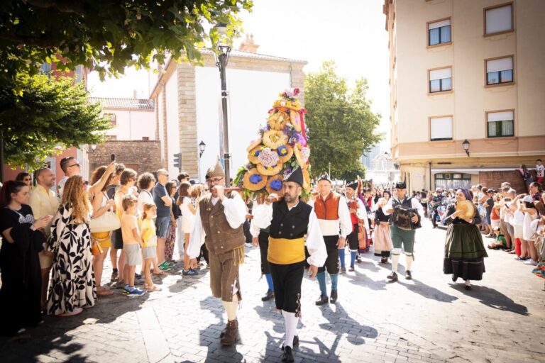 Gijón celebra el Día d’Asturies con folclore, gastronomía, juegos tradicionales y conciertos