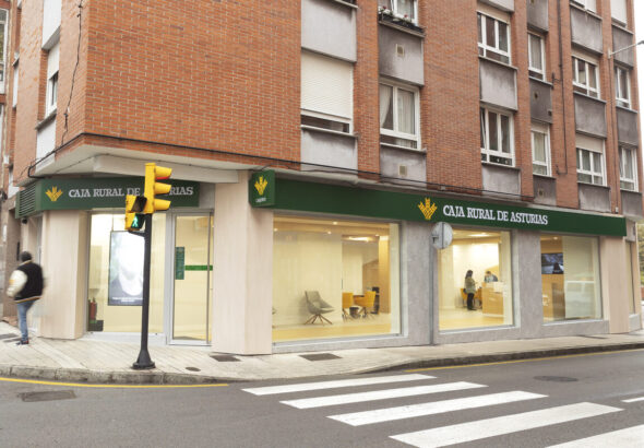 Caja Rural de Asturias inaugura una nueva oficina en el barrio gijonés del Natahoyo